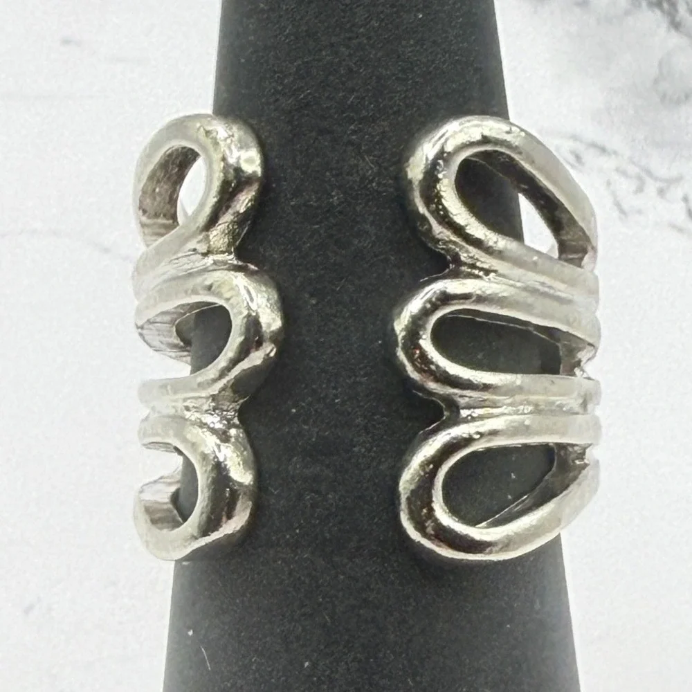 Silver Tone Loop Ring Size 8 Multi Band Open Design Minimalist‎ Ring